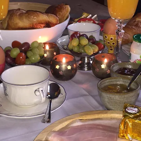 Bella En Basiel Bed and Breakfast Μπριζ
